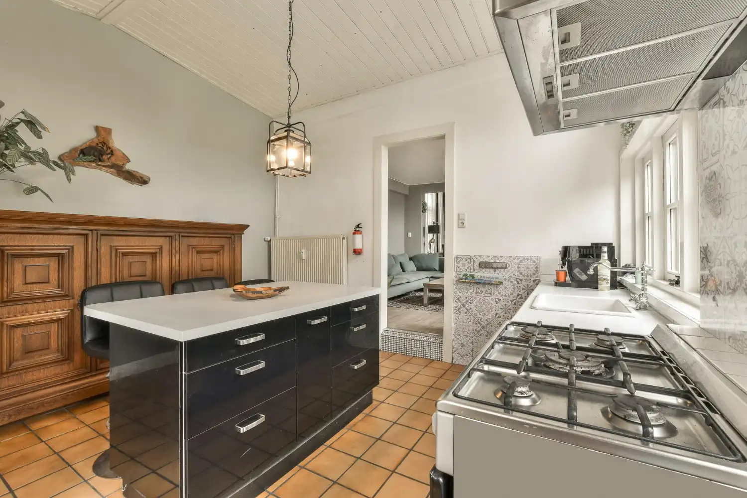 Professional kitchen remodeling services in Ashburn VA with modern cabinets and countertops